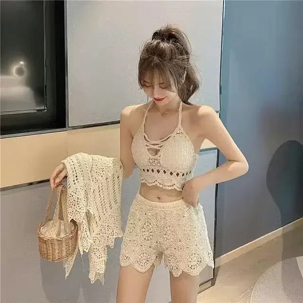 Crop Tops Retro Wild Hollow Perspective Tassel Sexy Spaghetti Strap Tanke Top Women Built In Bra New Back Lace Halter Neck